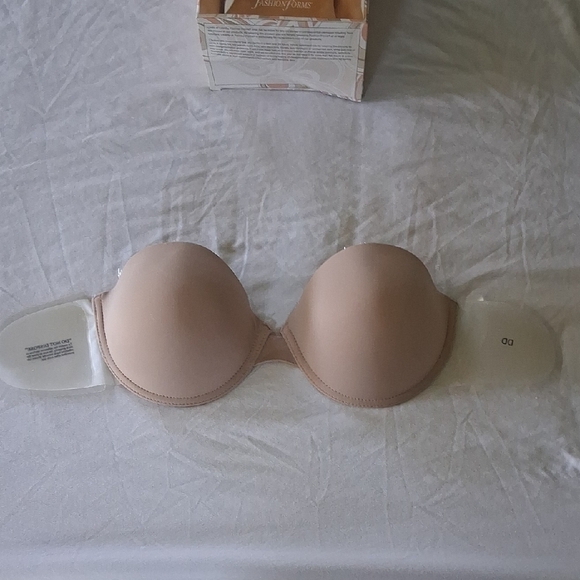 Fashion Forms Cream Strapless Bra Versatile Intimates - Picture 2 of 3